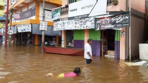 Antisipasi Jelang Pilkada,, Gubernur Kalteng: Kalau Hujan Antar Logistik Bisa, Kalau Banjir Gimana Mencoblosnya 