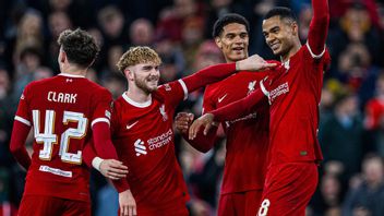 Arne Slot Leaves 12 Liverpool Pillar Players In The Match Against PSV