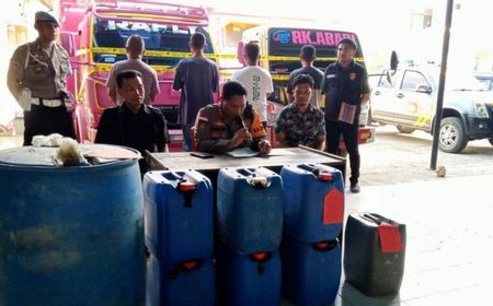 Polres Rote Ndao Tangkap Truk Pengangkut Ratusan Liter BBM Ilegal