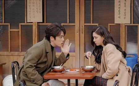 Kim Jung Hyun dan Seo Ji Hye Kembali Bertemu dalam Shall We Eat Dinner Together?