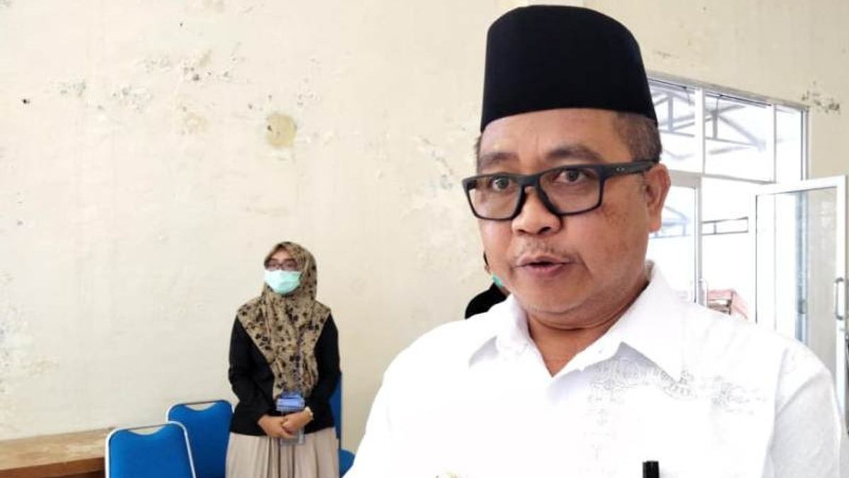 Le Régent De West Aceh Demande Le Cas D’un étudiant Paralysé Soupçonné Après L’enquête Sur Le Vaccin