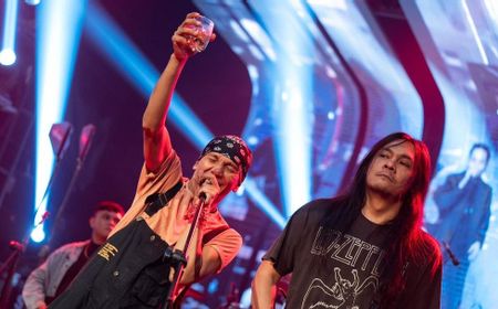 Ello, Eno NTRL hingga Yuke Dewa 19 Bikin Superband Baru dengan Dua Drummer