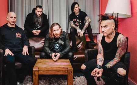 Mengisi Masa Vakum, Stone Sour Luncurkan Versi Demo Blue Study