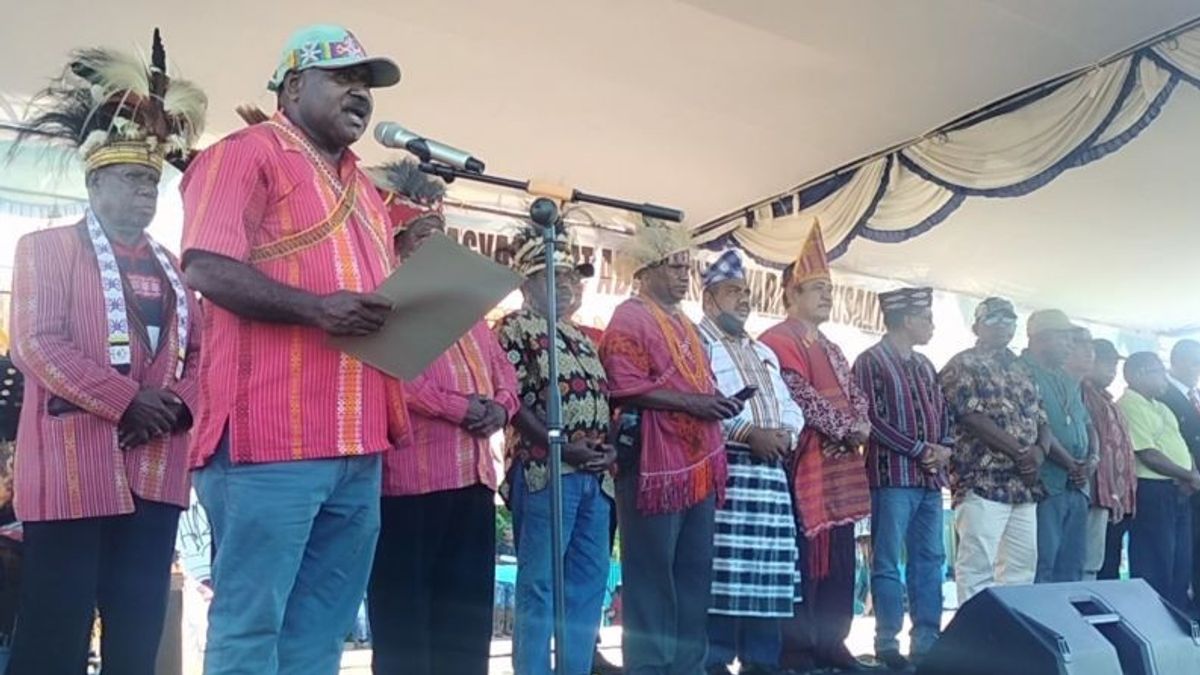 Acting Governor Of West Papua: Tribal Chief Supports Otsus-DOB Because It Is Positive For Papua's Future