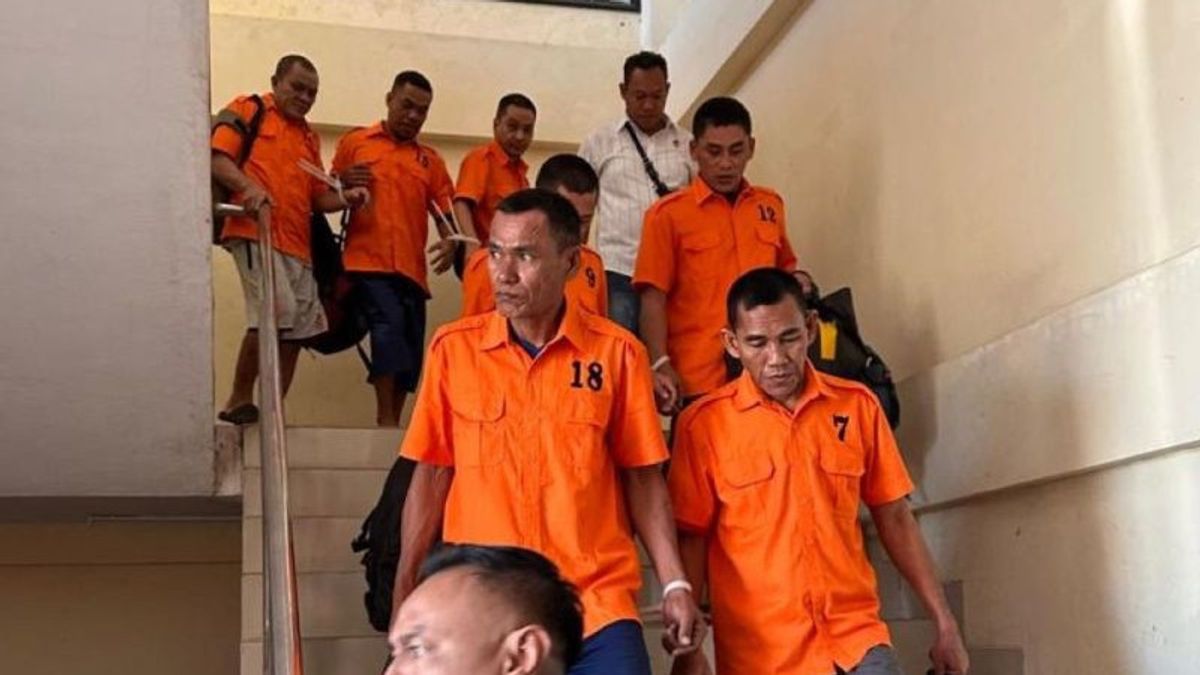 La police transfére les dossiers de 7 suspects de TPPO 5 WNA chinois à Kejati NTT