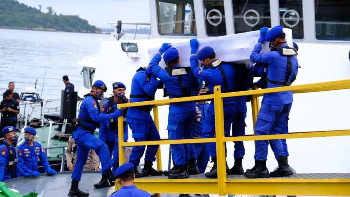 11 Bodies Of Shipwreck Victims Returned From Johor Bahru