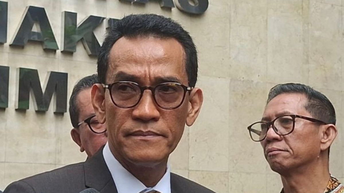 ثلاثة خبراء يفيون بالدعوة من شرطة مترو جايا في قضية اتهام جوازات سفر جوفا مزيفة