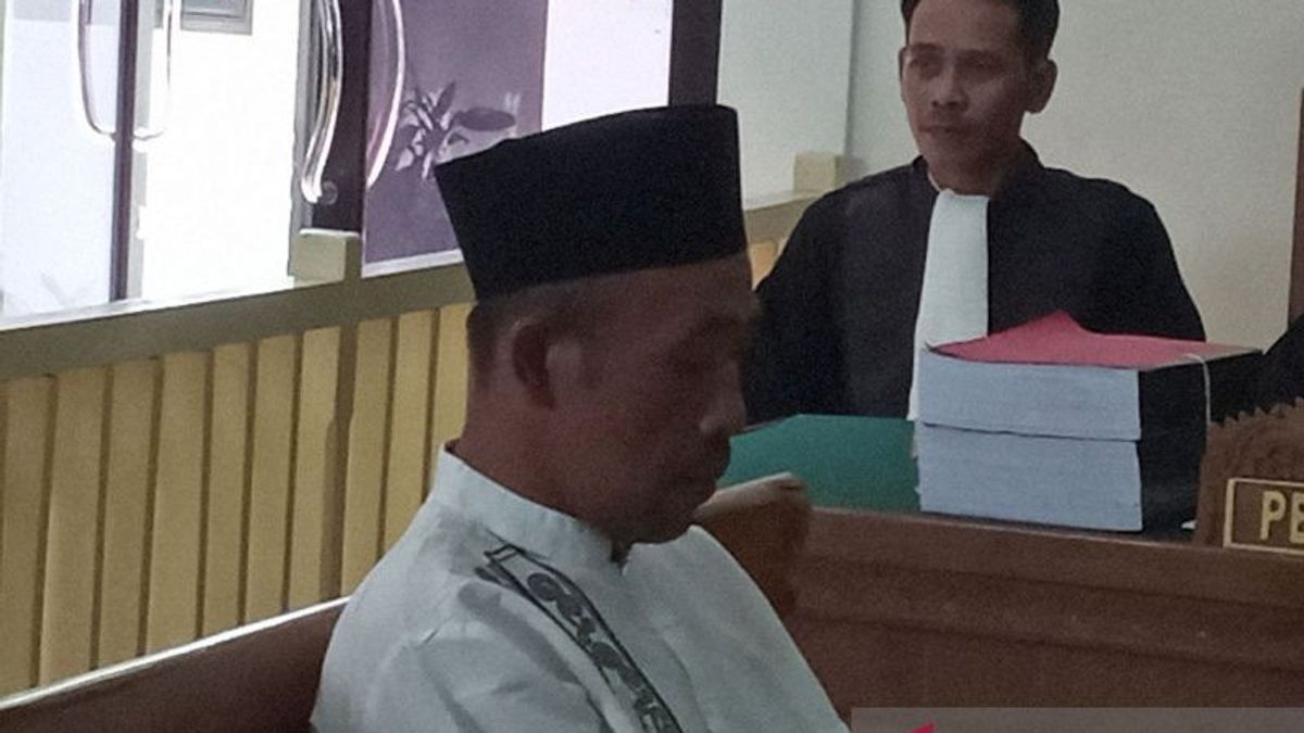 Mbah Slamet Banjarnegara 的混合起诉: 预谋谋杀,欺诈,贪污和假币