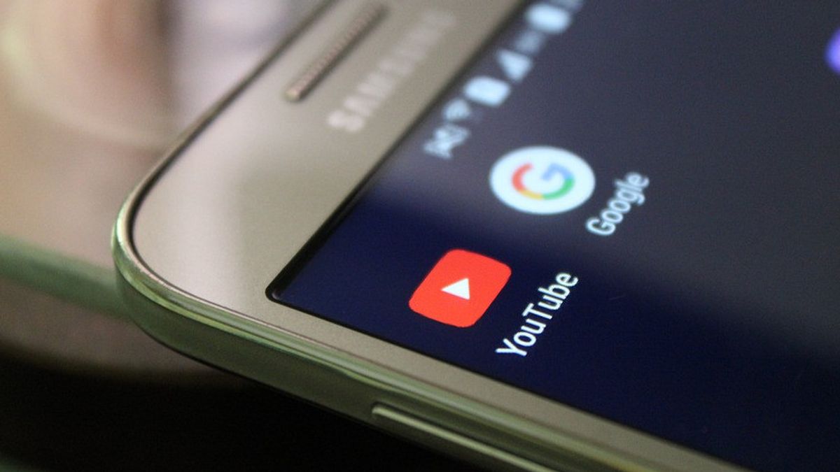 ロシアの規制当局Roskomnadzorは、GoogleがYouTubeで偽のコンテンツを配布していると非難した