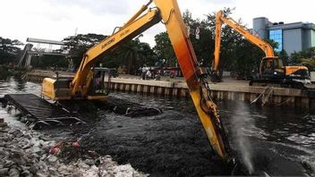 It's Raining In Jakarta, This Morning 71 RTs Were Submerged By Floods