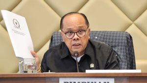 Komisi II Serahkan Data 3 Juta Tenaga Honorer ke Menteri PANRB