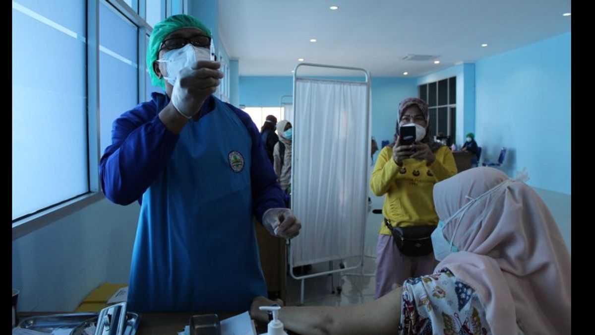 多达130万印度尼西亚人接种了COVID-19疫苗