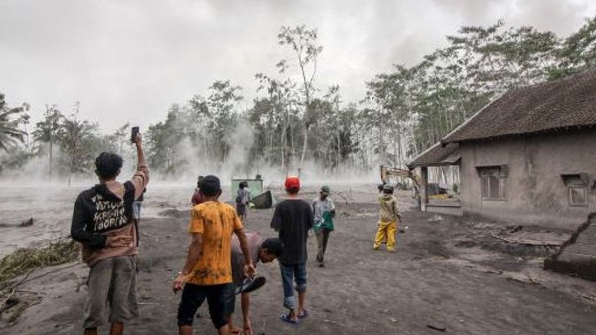 Tanggap Erupsi Gunung Semeru, Anggota Legislatif PKS Diminta Potong Gaji untuk Donasi