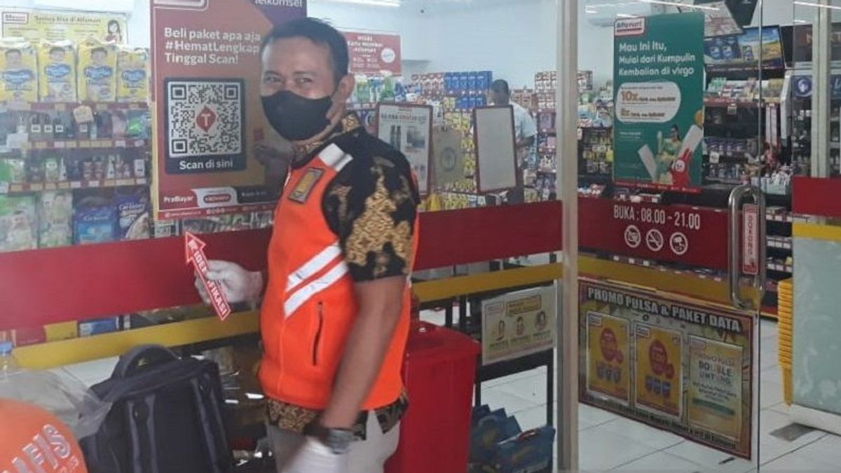 Theft Perpetrators Break Into The Back Wall Of A Minimarket In Kudus, Dozens Of Cigarettes, Facial Soap And Chocolate Vanish