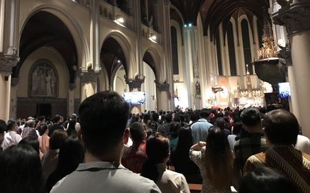 Gereja Katedral Jakarta Bagi Tiga Sesi Misa Natal, Setiap Sesi Tampung 2.200 Jemaat