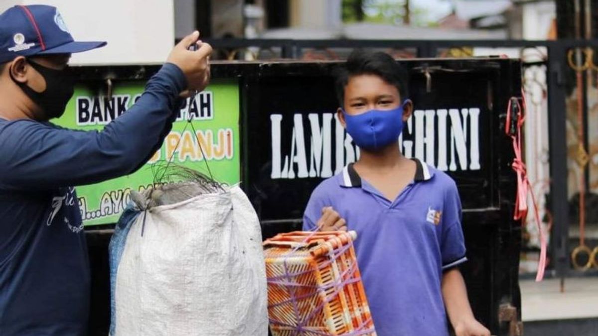Dukung KTT G20, Pemuda di Buleleng Kampanyekan Bank Sampah 
