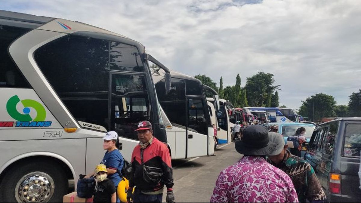 Antisipasi Lonjakan Penumpang, Terminal Kalideres Siapkan Bus Bantuan