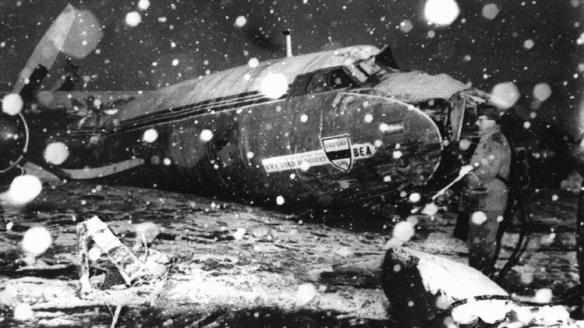 6 فبراير في التاريخ: "كارثة ميونيخ"، وفاة ثمانية لاعبين مانشستر يونايتد في طائرة تنفجر