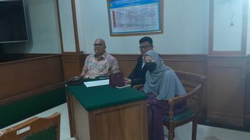Attending The First Session Of The Desta Divorce Lawsuit At The South Jakarta Religious Court, Natasha Rizky: Please Pray