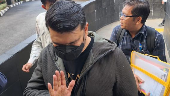 KPK指责Pekalongan摄政王Fadia Arafiq的丈夫关于家庭公司资金流动