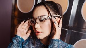 Rossa dan Dipha Barus Remajakan Karya-karya Klasik lewat Album Asmara Dansa