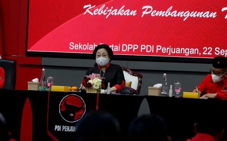 Megawati Minta Kepala Daerah Kader PDIP, Termasuk Ganjar Pranowo Fokus Kerja untuk Rakyat