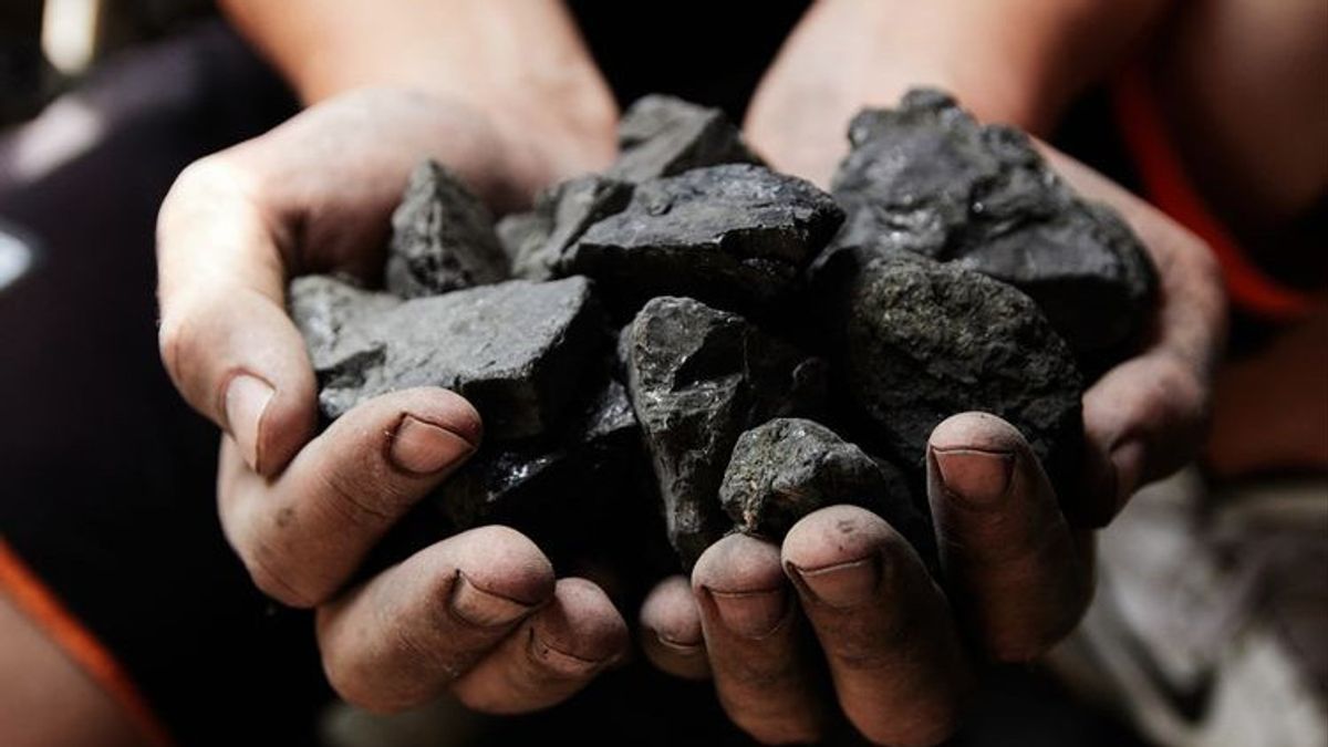 石炭は買い手を空にし始め Riは1ヶ月で地すべり70万トン