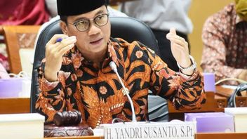 Waketum Yandri Tegaskan Tak Ada Campur Tangan Jokowi soal Dukungan PAN ke Prabowo