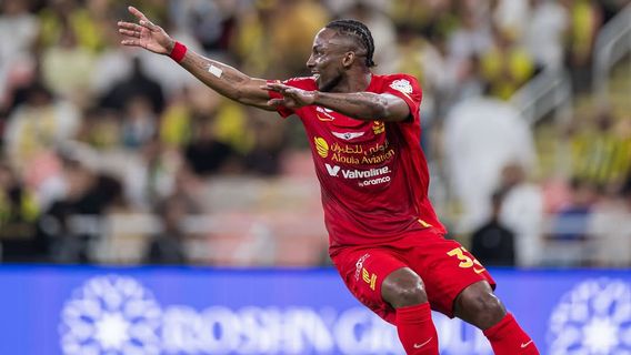 Bukan Cristiano Ronaldo ataupun Ivan Toney, Julian Quinones Raih Sepatu Emas Liga Pro Arab Saudi