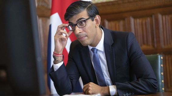英国前首相里希·苏纳克(Rishi Sunak)已正式在微软和人类工作