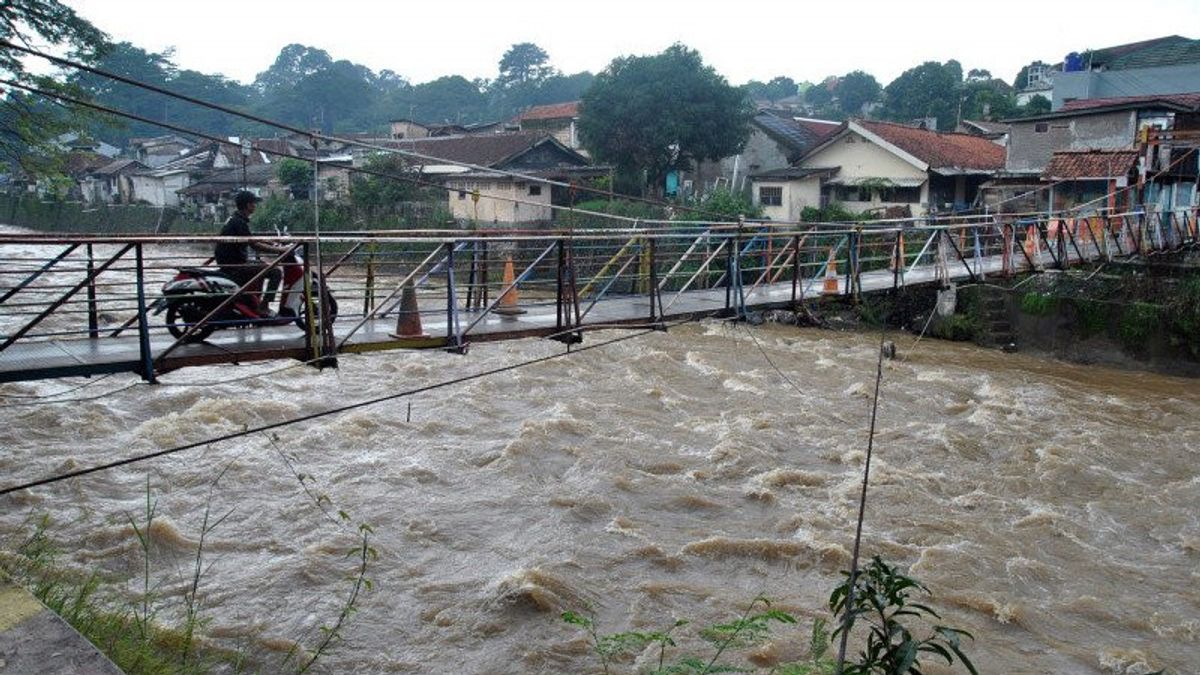 Lapan Met En Garde Contre Des Inondations Potentielles à Jakarta Du 19 Au 20 Février En Raison De Pluies Extrêmes