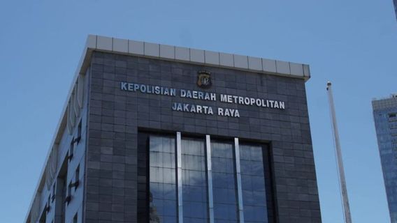 撤回地铁警察的报告，埃里卡·卡尔里纳和DJ熊猫将进行恢复性司法