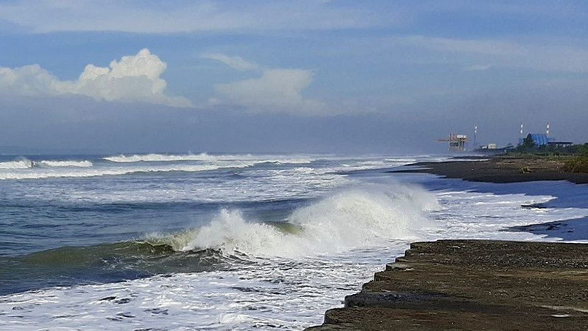 西ジャワとジョグジャカルタの住民に注意してください、BMKGは最大6メートルの高波があると予測しています