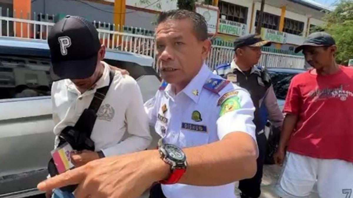 Naughty Parking Attendant In Medan Arrested By Transportation Agency Officers
