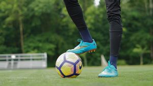 6 Teknik Menendang Bola yang Dikuasai Para Pemain Bintang
