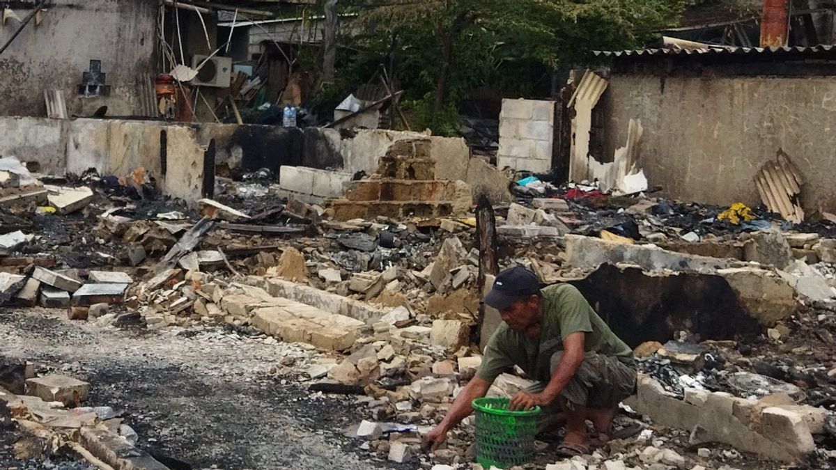 Gambir Fire Victims Have Not Been Examined As Witnesses, Still Busy Picking Up Leftovers