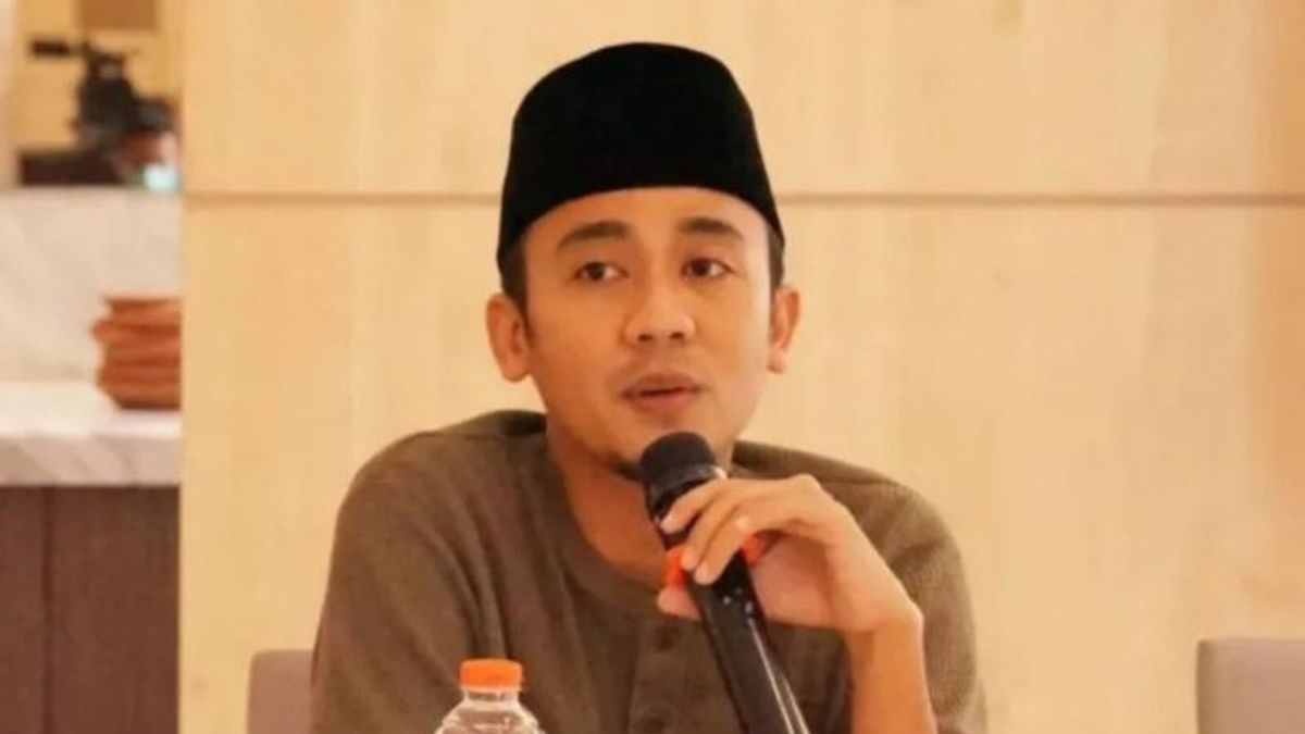 Le professeur de l’UM Surabaya rappelle au public les menaces de canulars après le débat cawapres