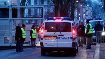 スウェーデン警察は、ストックホルムでのコーラン焼却の呼びかけをめぐるテロ攻撃で5人の容疑者を逮捕しました