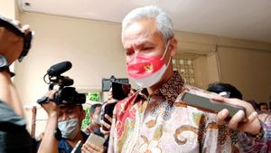   Jokowi Beri Kode Dukungan 2024 di Depan Relawan Jokpro, Ganjar Pranowo: Ojo GR-an