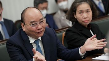 Vietnam Parliament Agrees To The Resignation Of President Nguyen Xuan Phuc