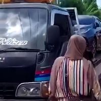 Dealer Gresik Kebanjiran Order Mobil Innova dari Warga Kampung Miliarder Tuban