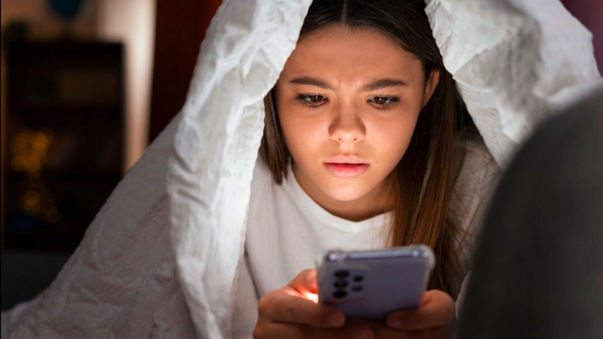 Bukan Sekadar Bosan, Ini Penjelasan Psikologis di Balik Perilaku Ghosting