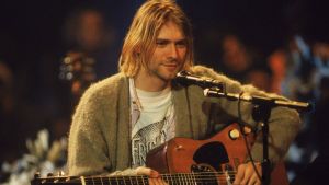 Gitar Kurt Cobain yang Dipakai di MTV Unplugged Laku Rp8 Miliar
