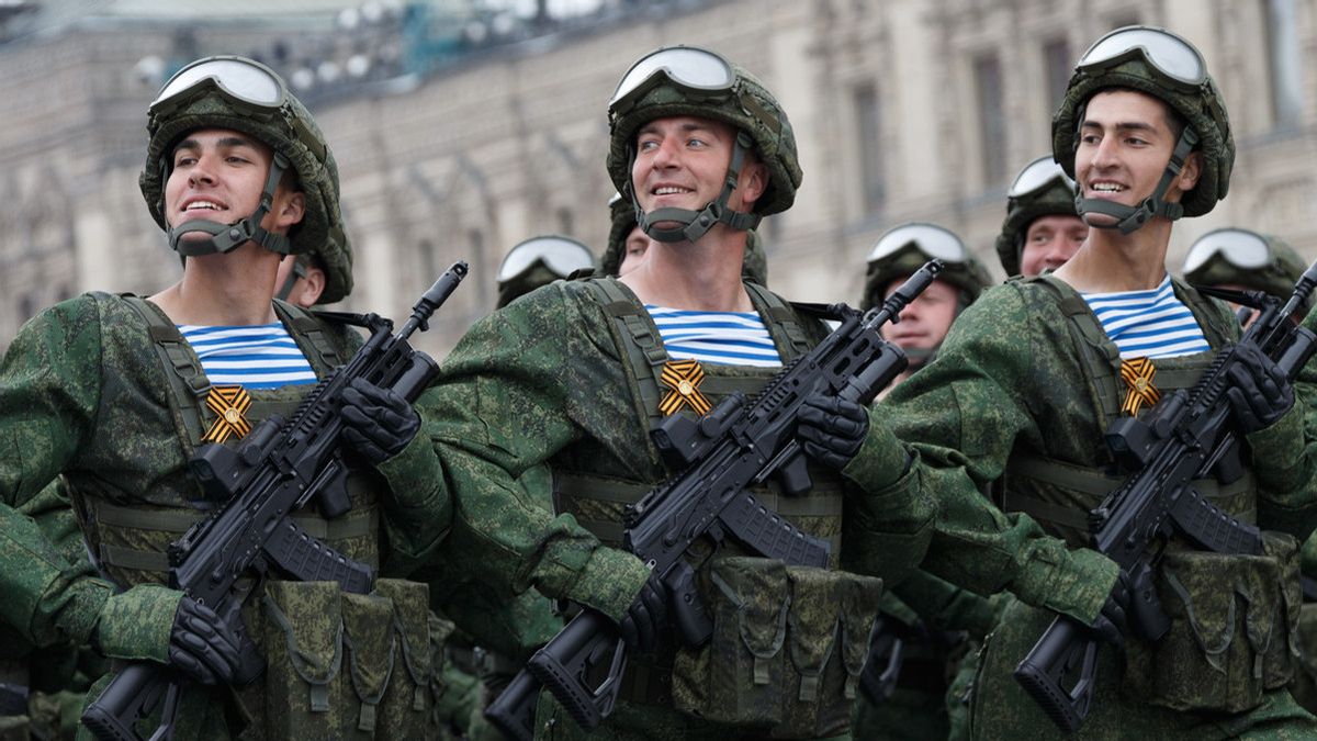 Penuhi Kebutuhan Pasukannya di Perang Ukraina, Rusia Modifikasi Senapan Serbu AK-12