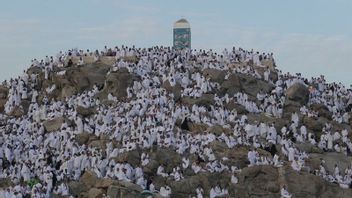 Medina's Temperature Reaches 40 Degrees Celsius, Prospective Hajj Wukuf In Arafah Is Urged Not To Leave Tents Often