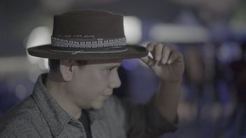 ファドリーが「Gadis Kerudung Putih」をリリースし、ラマダンでエロス・ジャロットの歌を創造