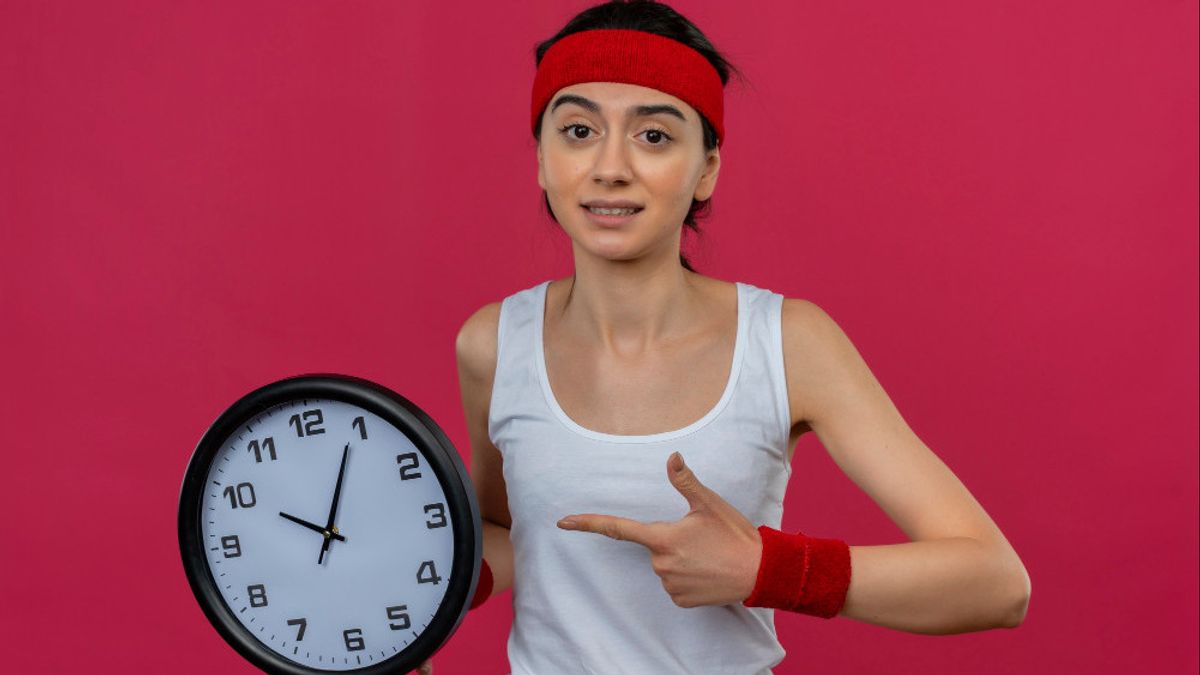 À quelle heure le corps brûle-t-il le plus de calories? Voici la raison scientifique