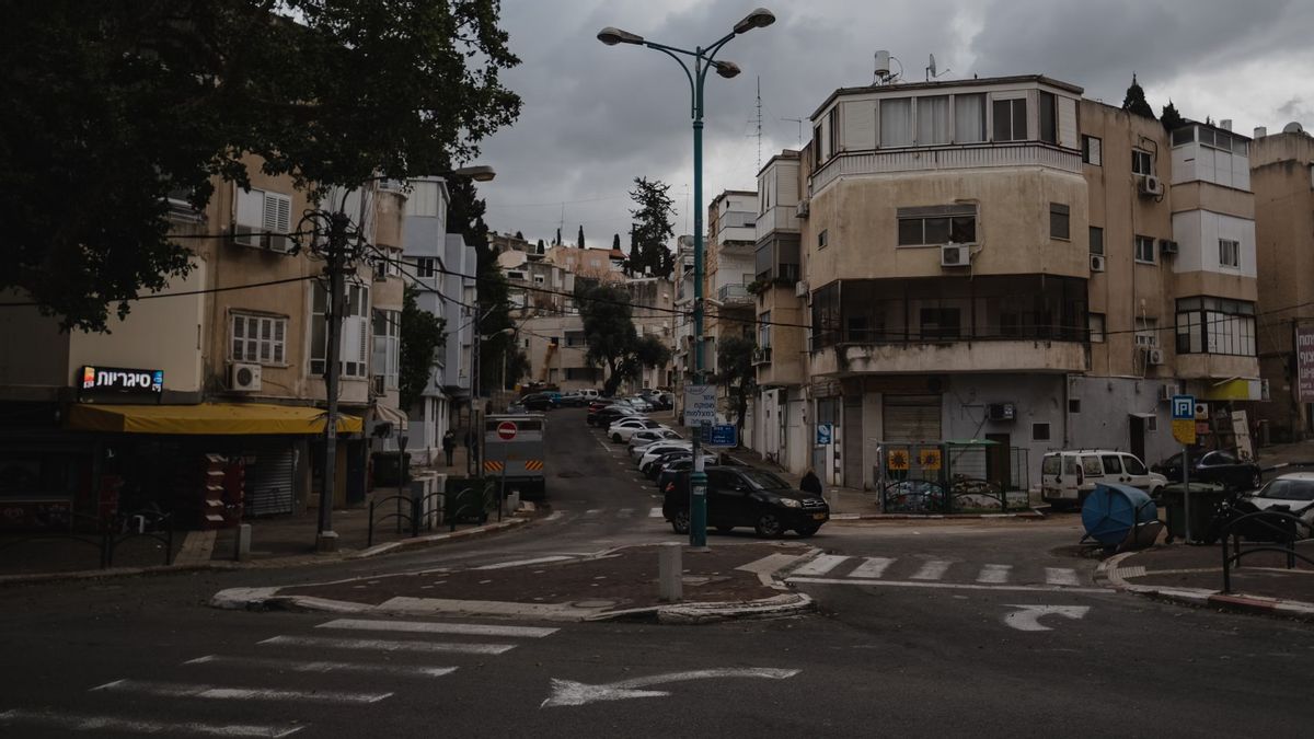 Hezbollah Rocket Attack Injures 5 Residents Of Haifa North Israel