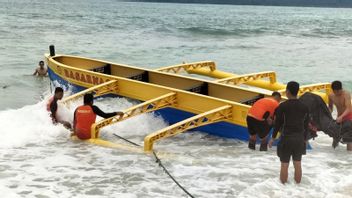 第5天 渔民在特区楠榜西海岸迷路，受到高浪的束缚 