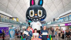 Patung Labubu 7 Meter Jadi Ikon Baru di Bandara Hong Kong